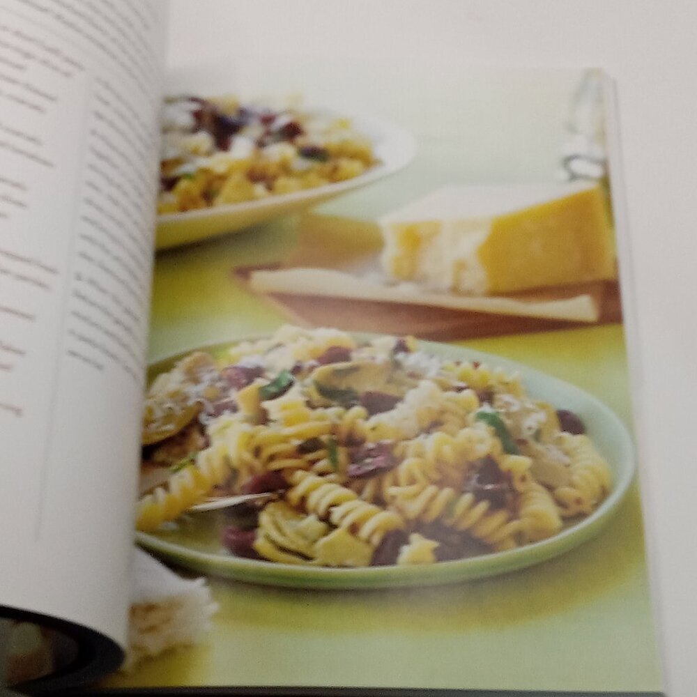 Housewife Villain TERESA Giudice FABULICIOUS FAST & FIT Italian Recipes Cookbook - Picture 4 of 11